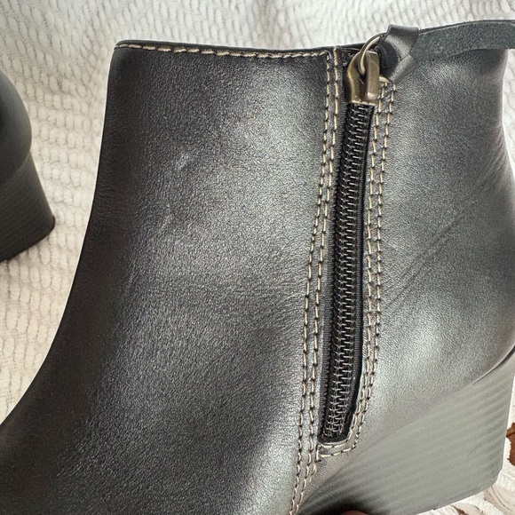 Clarks Black Leather Wedge Booties - Picture 6 of 6